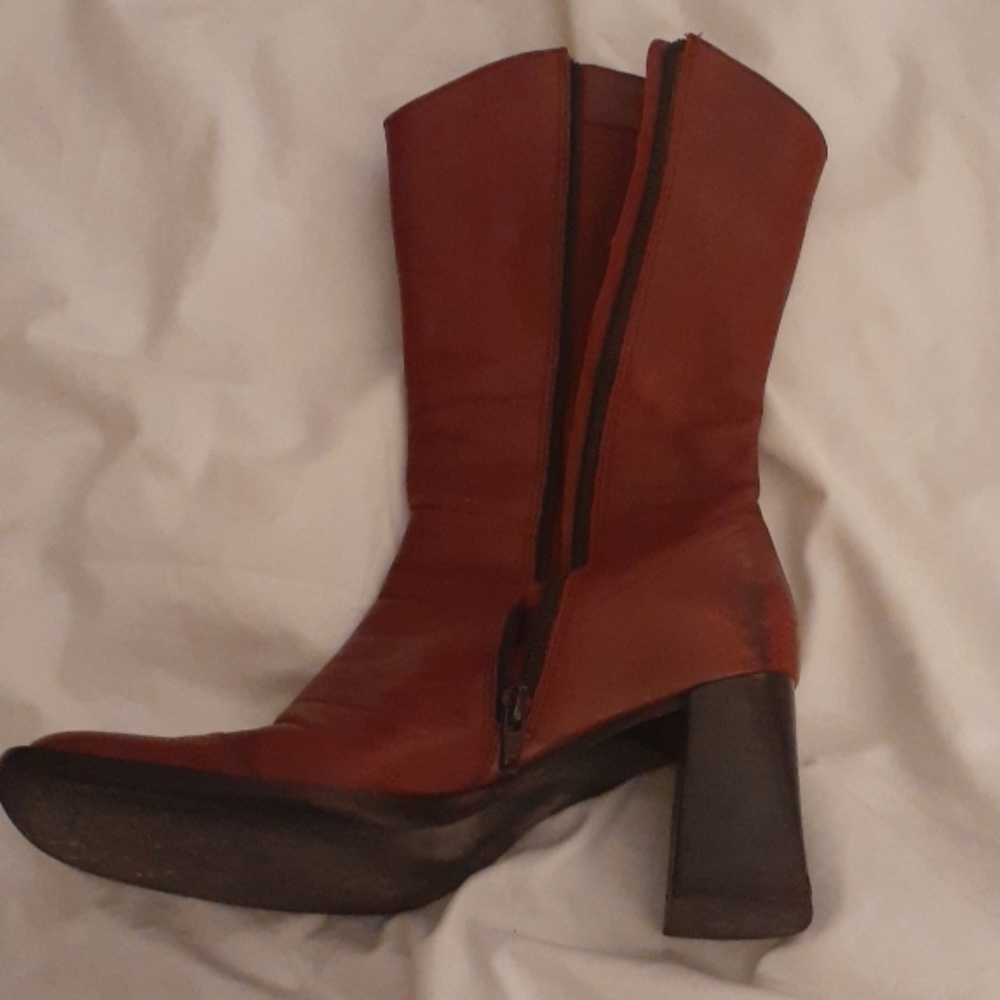 Red leather high heel cowgirl boots
